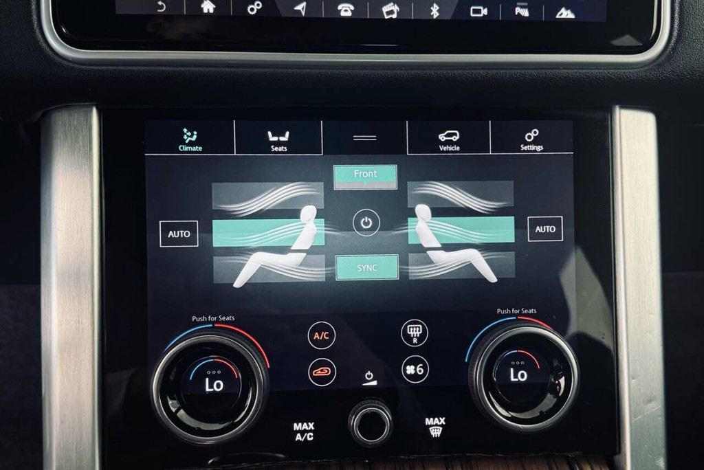 Land Rover Range Rover Vehicle Full-screen Gallery Image 29