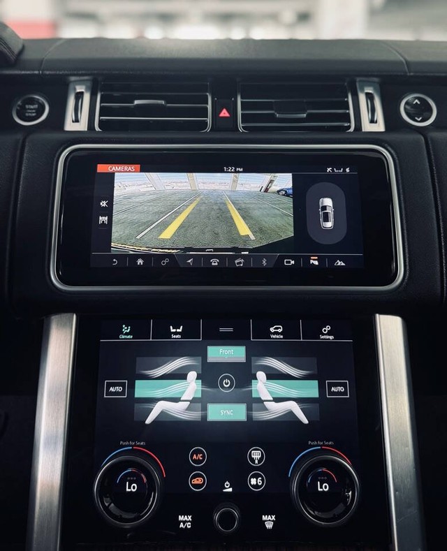 Land Rover Range Rover Vehicle Full-screen Gallery Image 21