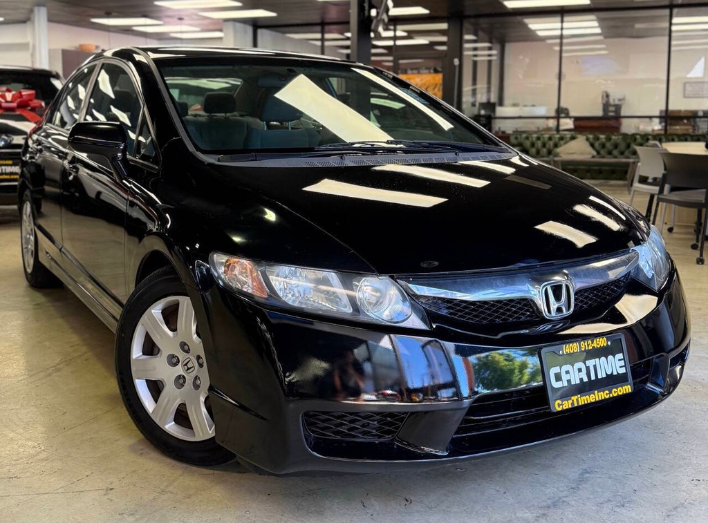 Honda Civic Sedan Vehicle Full-screen Gallery Image 03