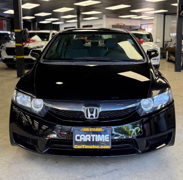 Honda Civic Sedan Vehicle Full-screen Gallery Image 02