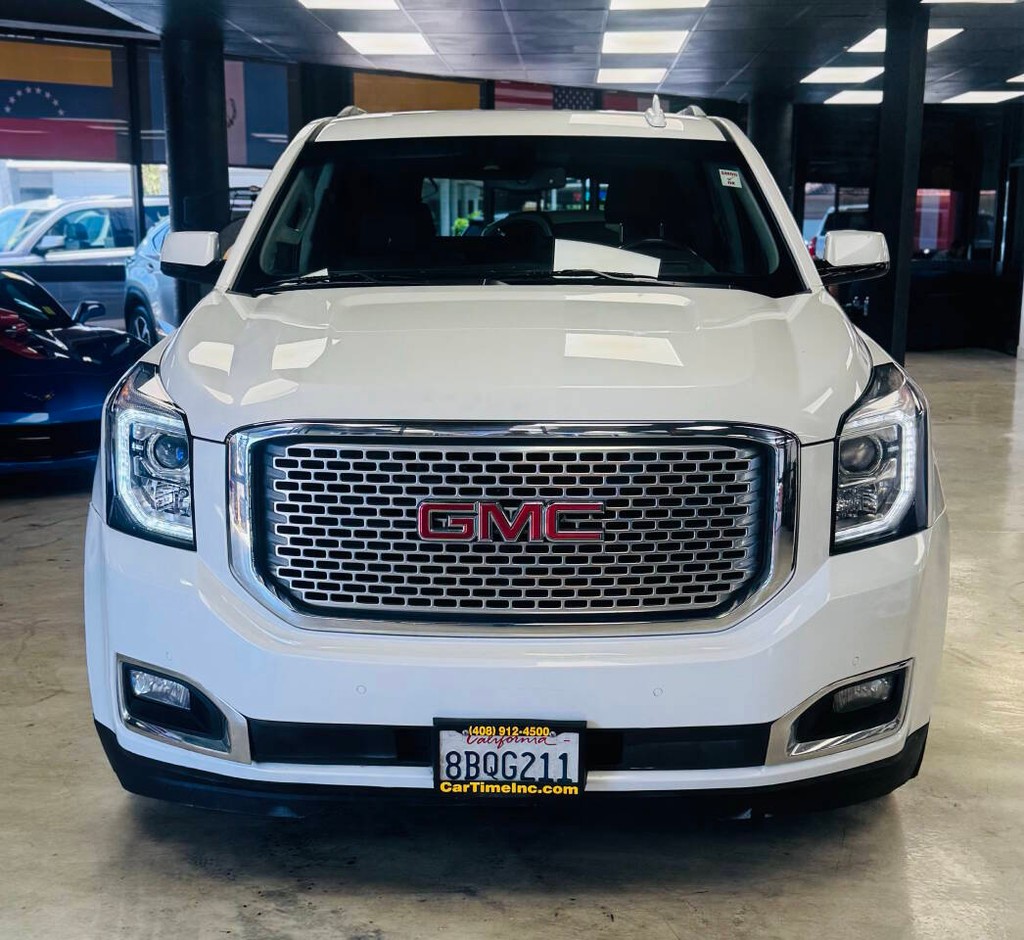 GMC Yukon Vehicle Full-screen Gallery Image 02