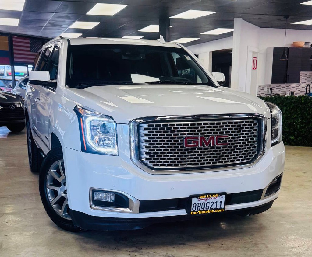 GMC Yukon Vehicle Full-screen Gallery Image 03