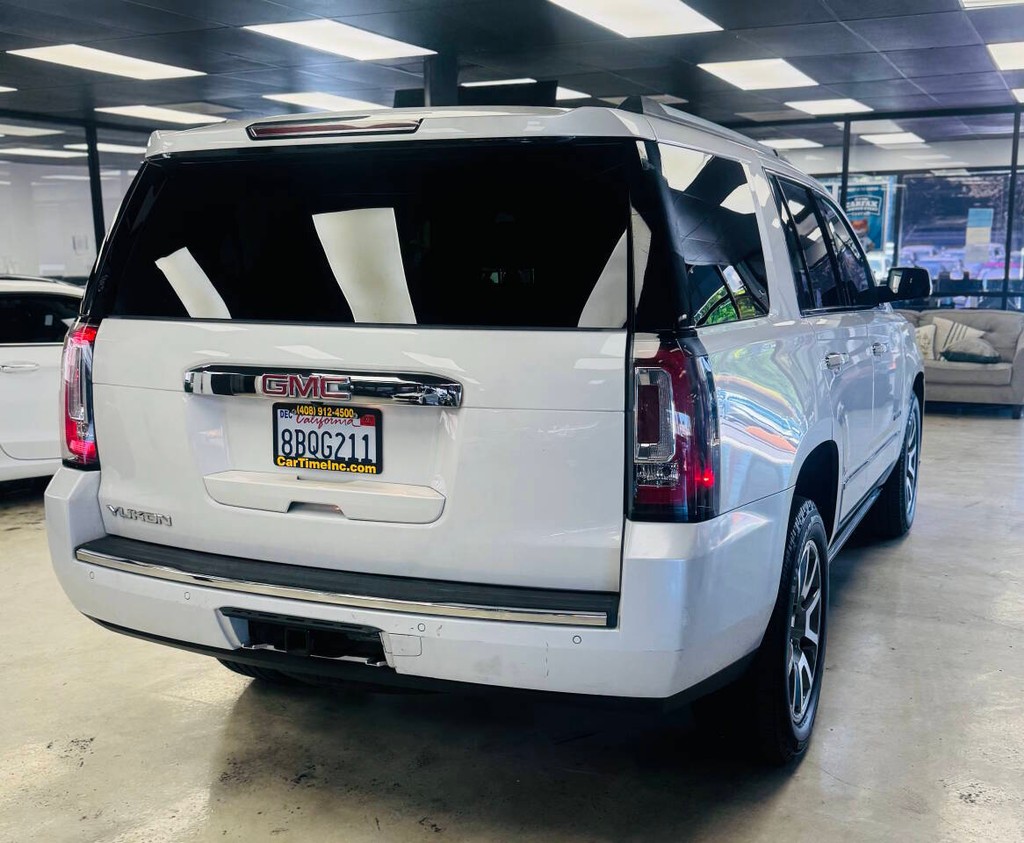 GMC Yukon Vehicle Full-screen Gallery Image 07