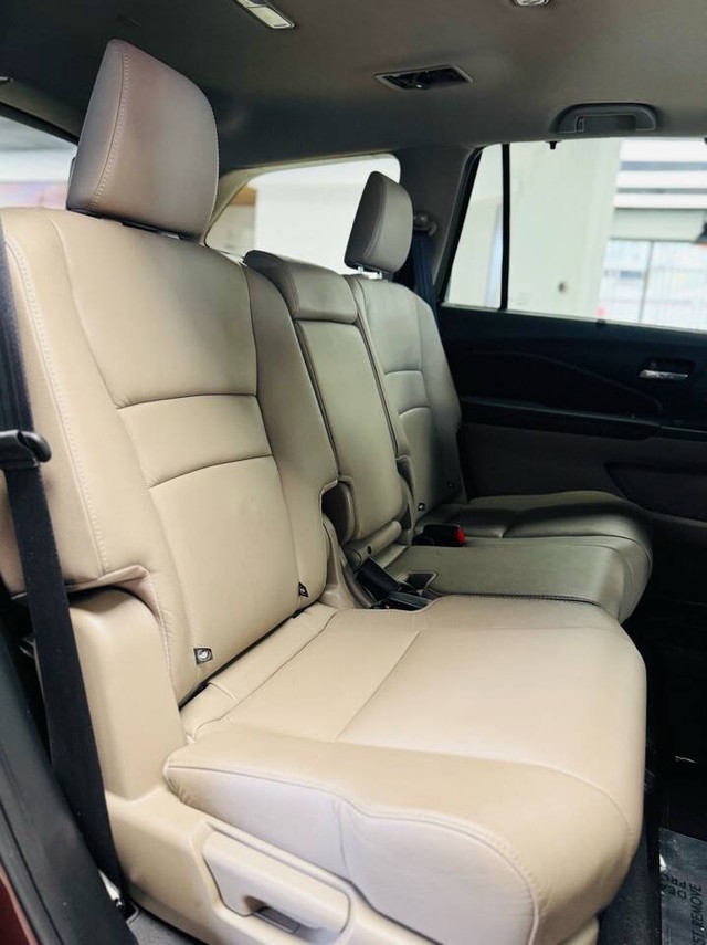 Honda Pilot Vehicle Full-screen Gallery Image 21