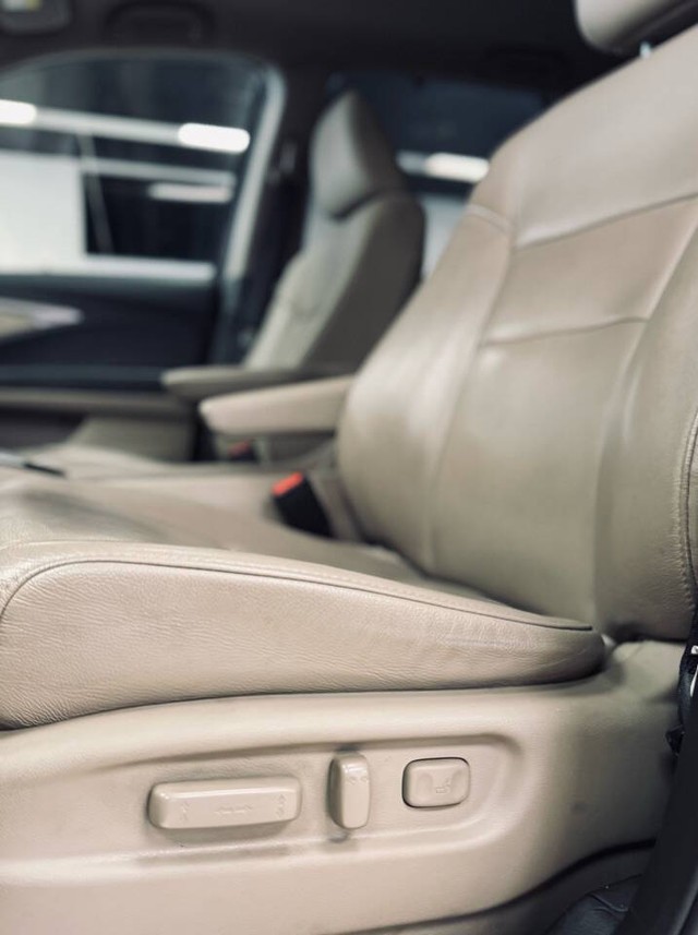 Honda Pilot Vehicle Full-screen Gallery Image 24