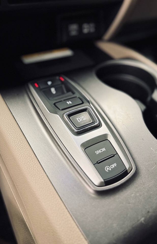 Honda Pilot Vehicle Full-screen Gallery Image 25