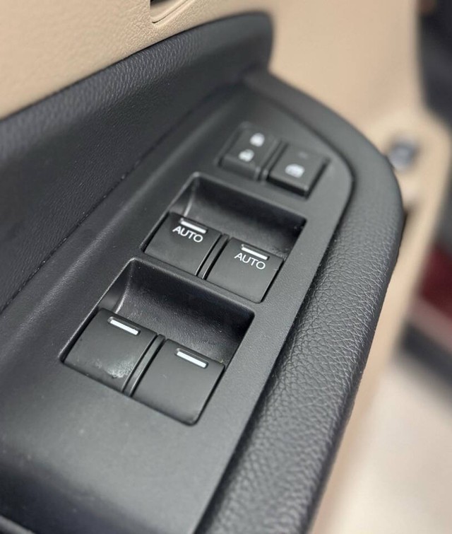 Honda Pilot Vehicle Full-screen Gallery Image 28