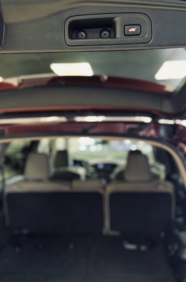 Honda Pilot Vehicle Full-screen Gallery Image 30