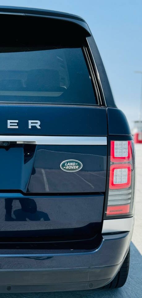 Land Rover Range Rover Vehicle Full-screen Gallery Image 16