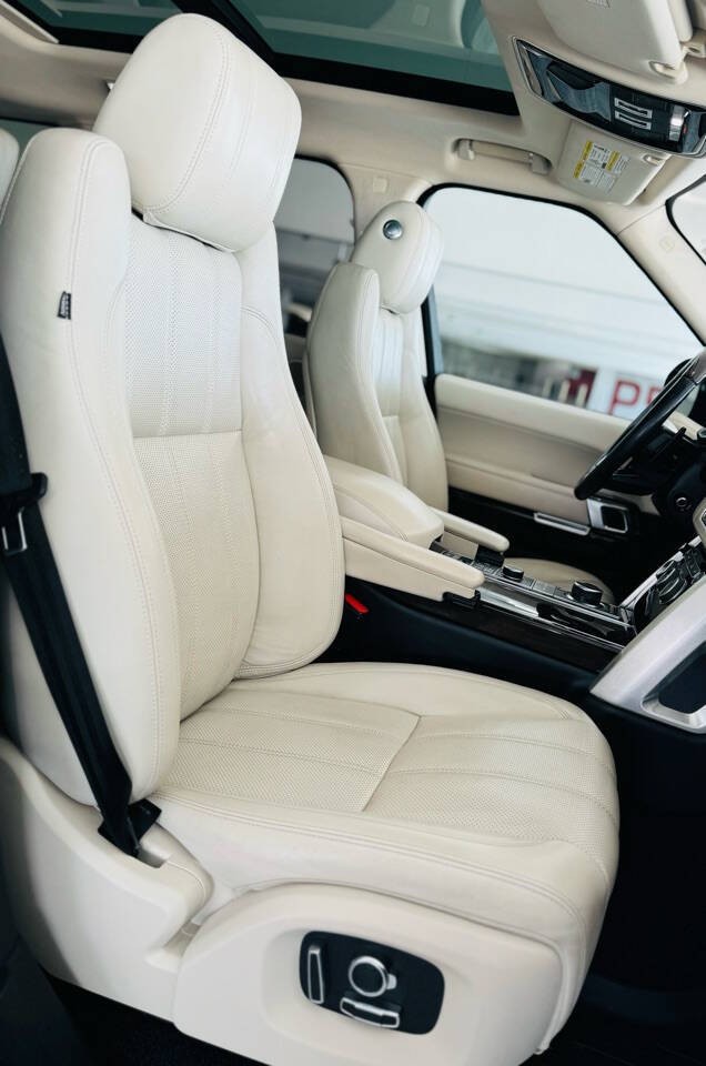 Land Rover Range Rover Vehicle Full-screen Gallery Image 28