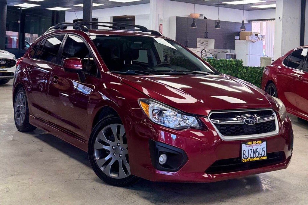 Subaru Impreza Wagon Vehicle Full-screen Gallery Image 04