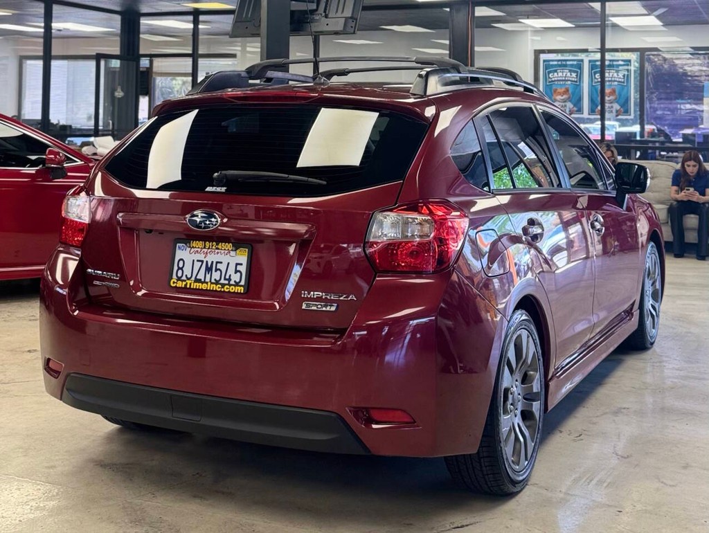 Subaru Impreza Wagon Vehicle Full-screen Gallery Image 08