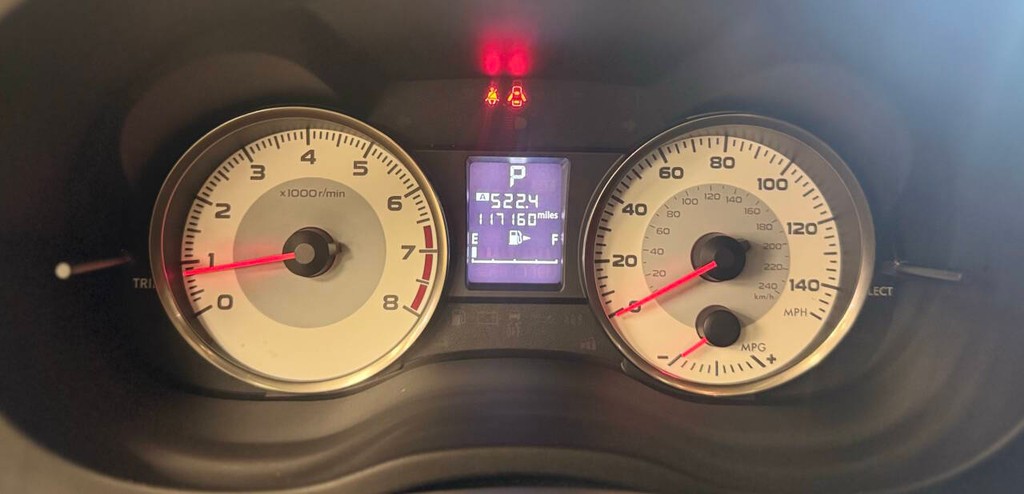 Subaru Impreza Wagon Vehicle Full-screen Gallery Image 16