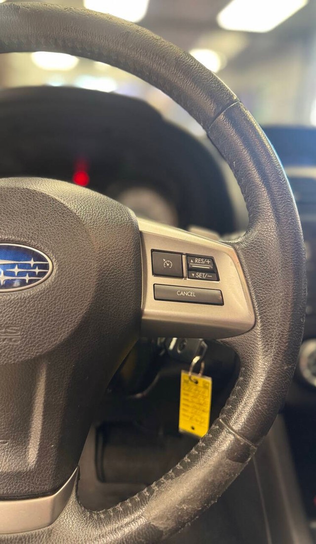 Subaru Impreza Wagon Vehicle Full-screen Gallery Image 14