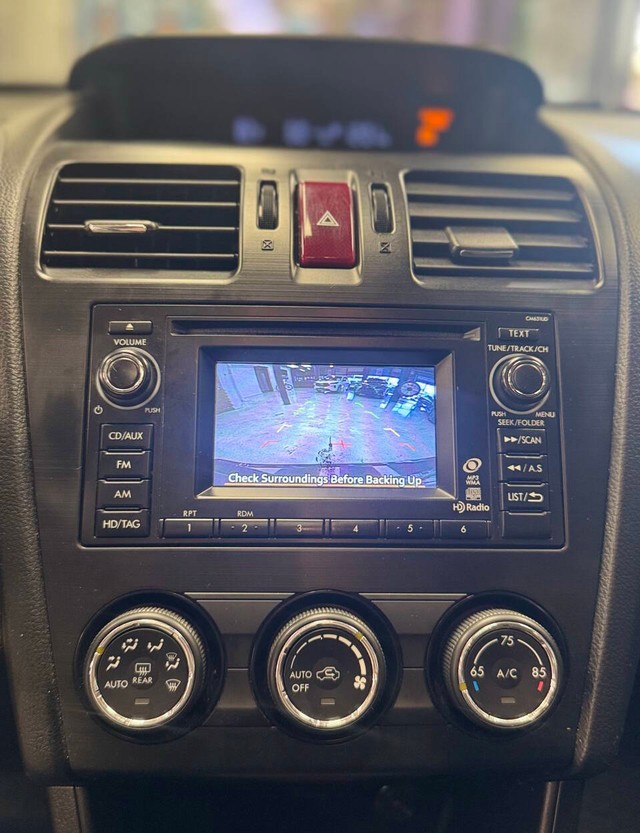 Subaru Impreza Wagon Vehicle Full-screen Gallery Image 18