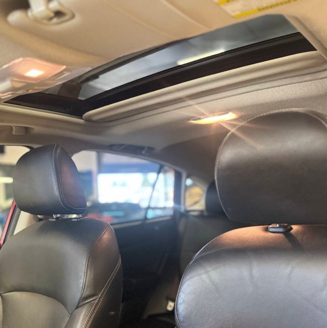 Subaru Impreza Wagon Vehicle Full-screen Gallery Image 26