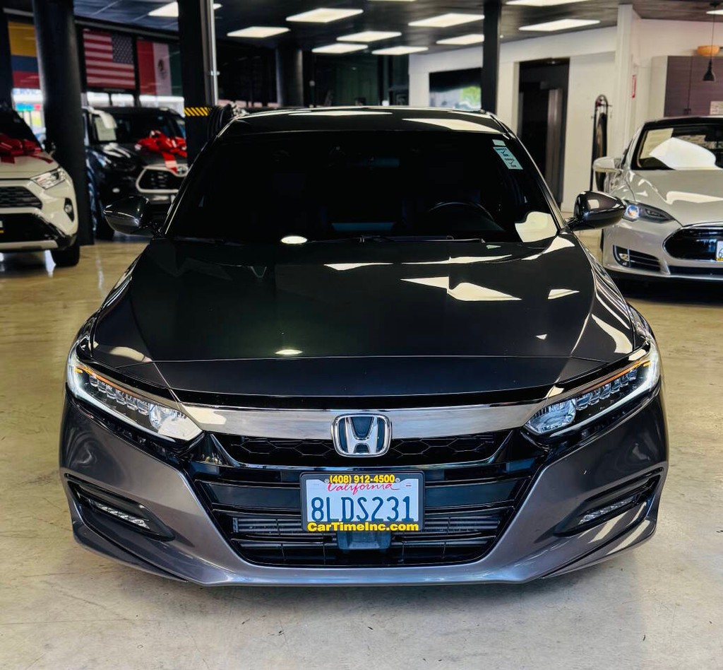 Honda Accord Sedan Vehicle Full-screen Gallery Image 03