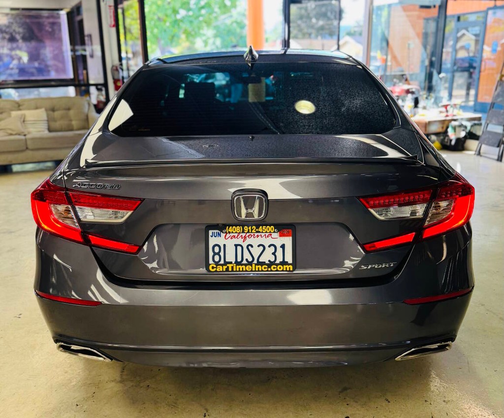 Honda Accord Sedan Vehicle Full-screen Gallery Image 07