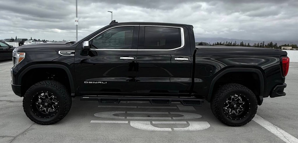 GMC Sierra 1500 Vehicle Full-screen Gallery Image 05