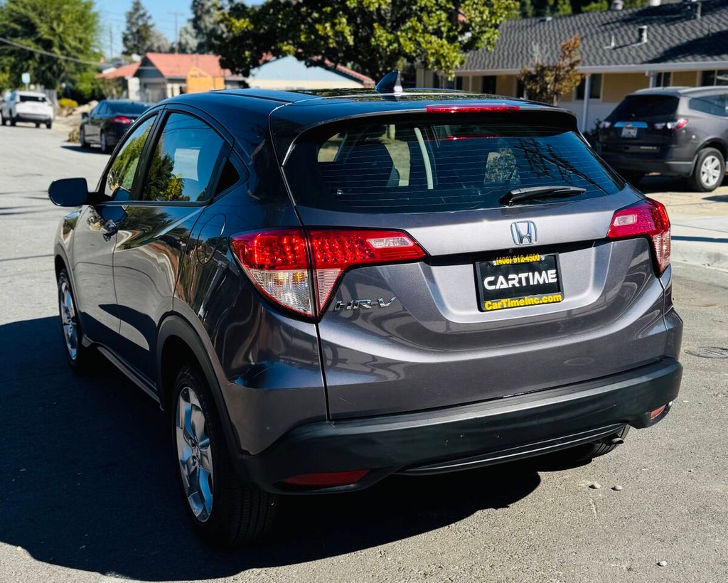 Honda HR-V Vehicle Full-screen Gallery Image 06