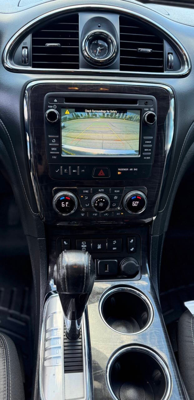 Buick Enclave Vehicle Full-screen Gallery Image 11