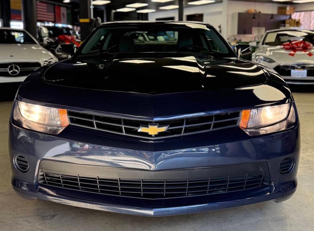 Chevrolet Camaro Vehicle Full-screen Gallery Image 02