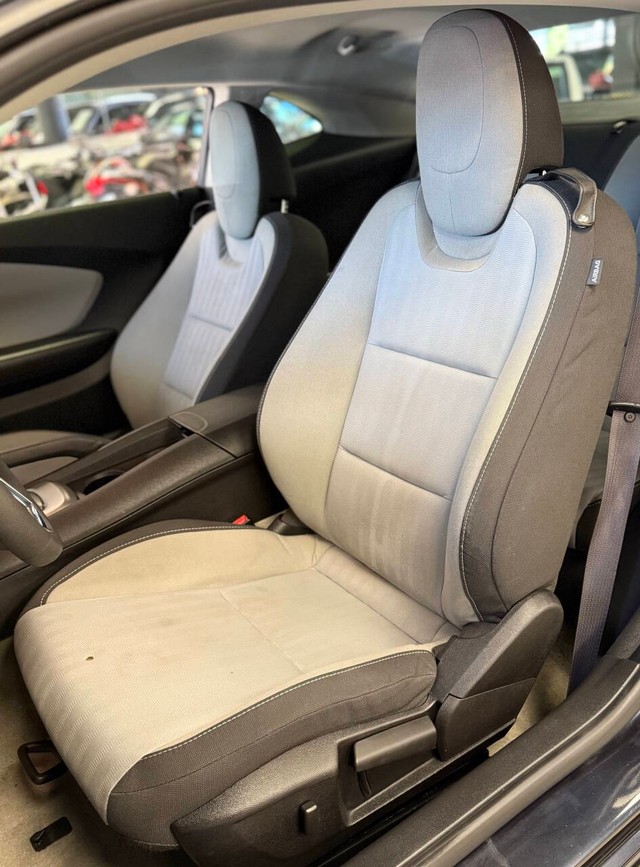 Chevrolet Camaro Vehicle Full-screen Gallery Image 14