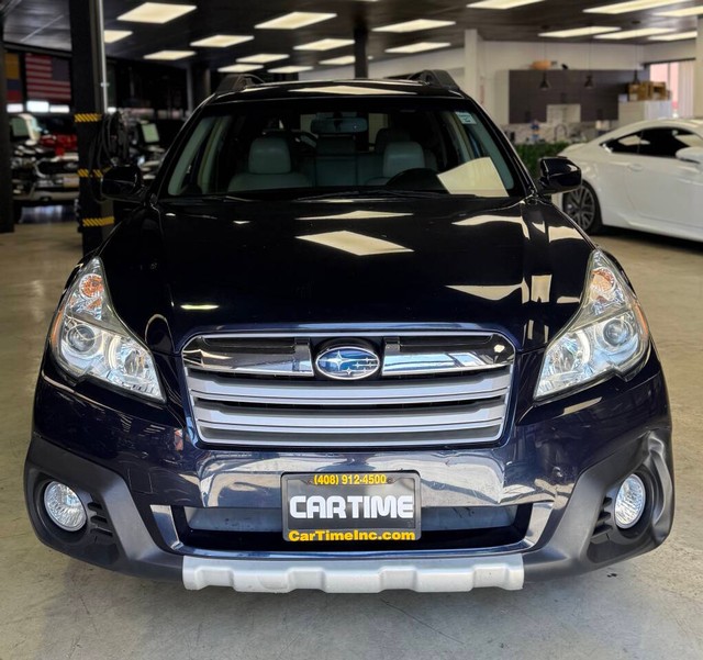 Subaru Outback Vehicle Full-screen Gallery Image 02