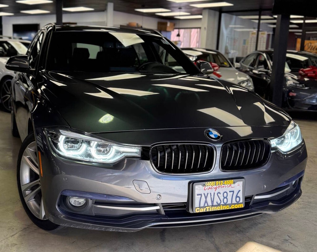 BMW 3 Series Vehicle Full-screen Gallery Image 03