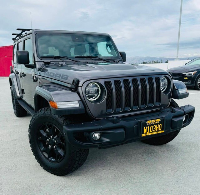 Jeep Wrangler Unlimited Vehicle Full-screen Gallery Image 06