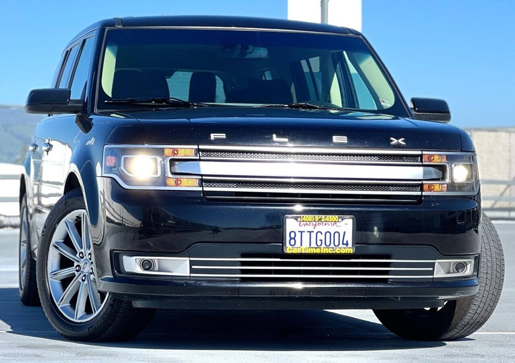 Ford Flex Vehicle Full-screen Gallery Image 02