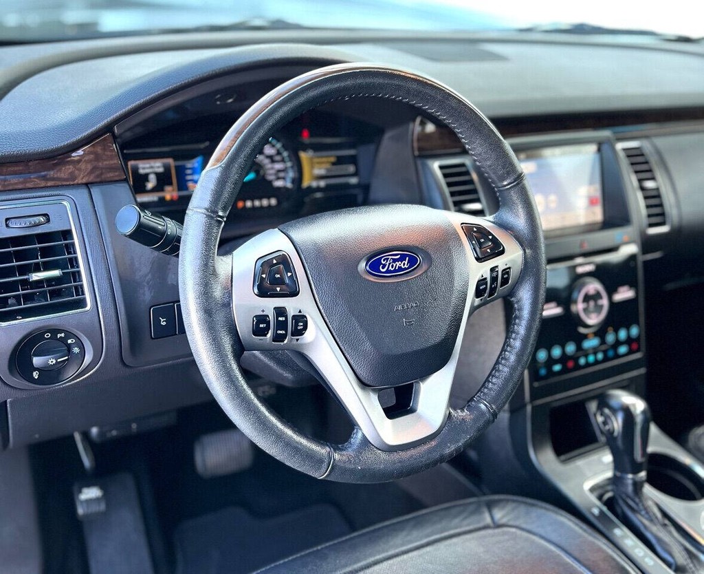 Ford Flex Vehicle Full-screen Gallery Image 28