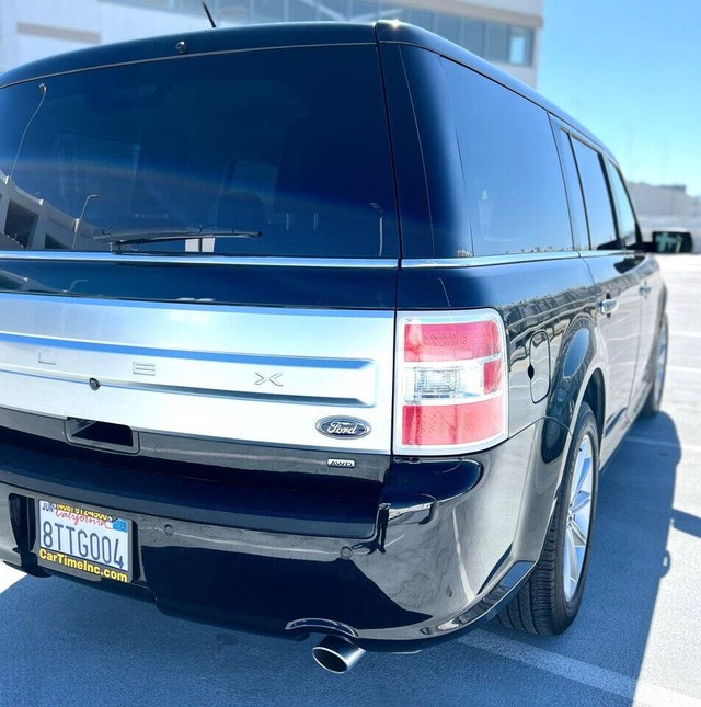 Ford Flex Vehicle Full-screen Gallery Image 11
