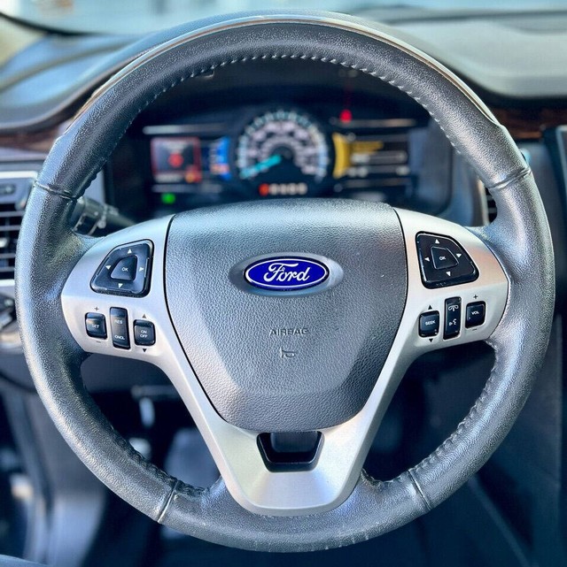 Ford Flex Vehicle Full-screen Gallery Image 15