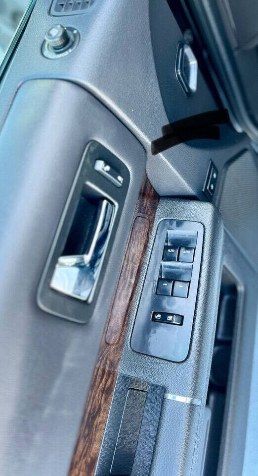 Ford Flex Vehicle Full-screen Gallery Image 23