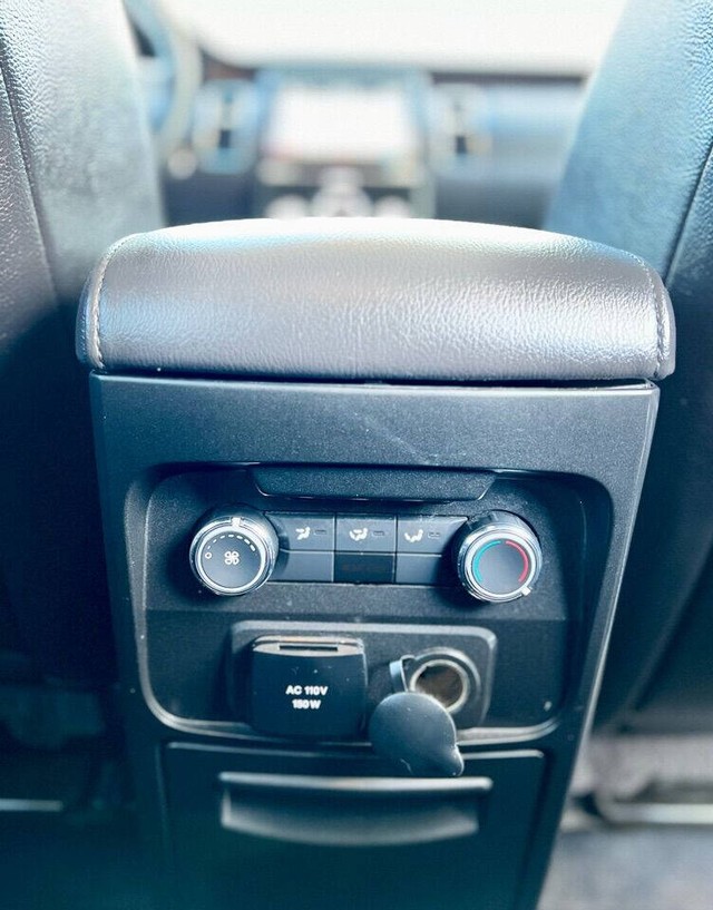 Ford Flex Vehicle Full-screen Gallery Image 36