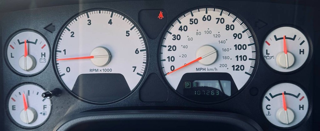 Dodge Ram 1500 Vehicle Full-screen Gallery Image 14