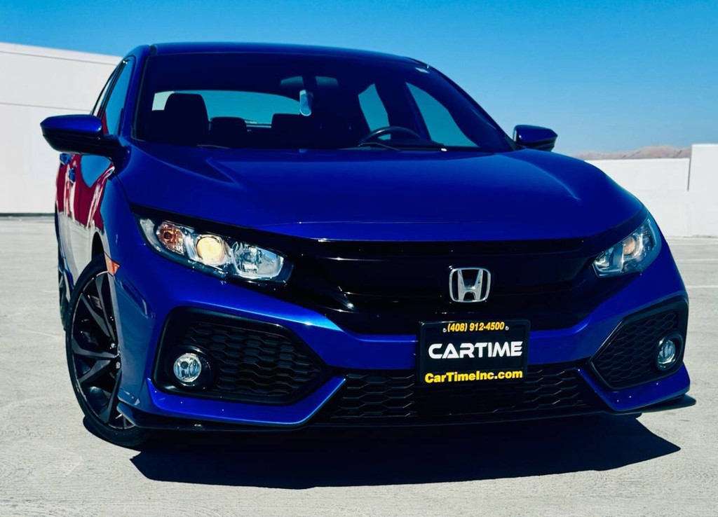 Honda Civic Hatchback Vehicle Full-screen Gallery Image 02