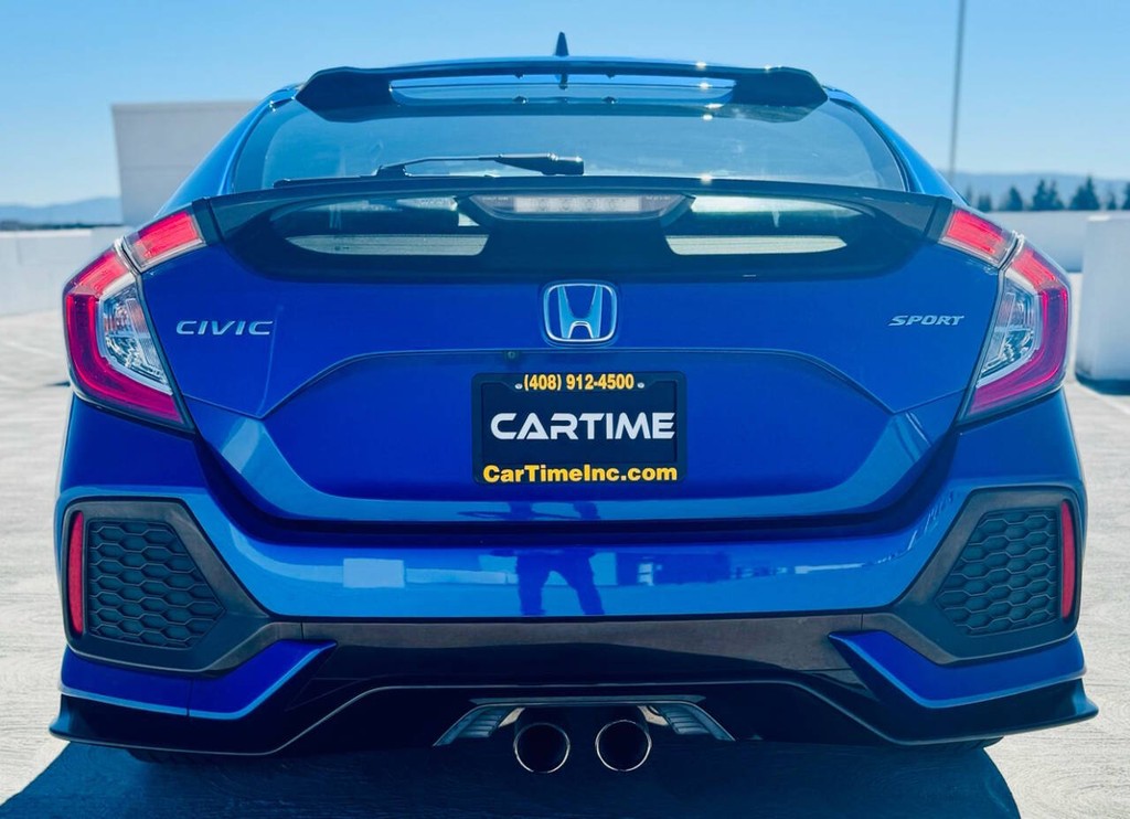 Honda Civic Hatchback Vehicle Full-screen Gallery Image 10