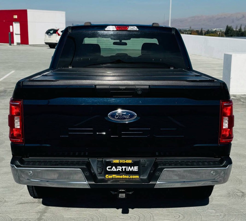 Ford F-150 Vehicle Full-screen Gallery Image 10
