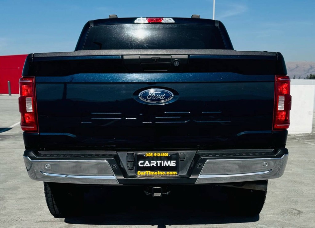 Ford F-150 Vehicle Full-screen Gallery Image 13