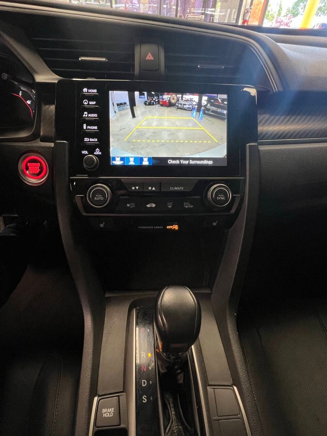 Honda Civic Hatchback Vehicle Full-screen Gallery Image 19