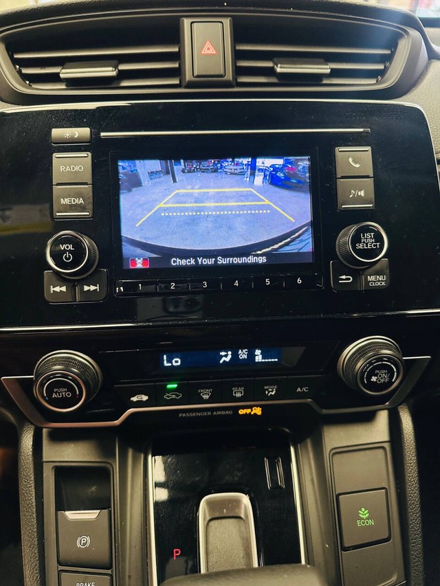 Honda CR-V Vehicle Full-screen Gallery Image 14