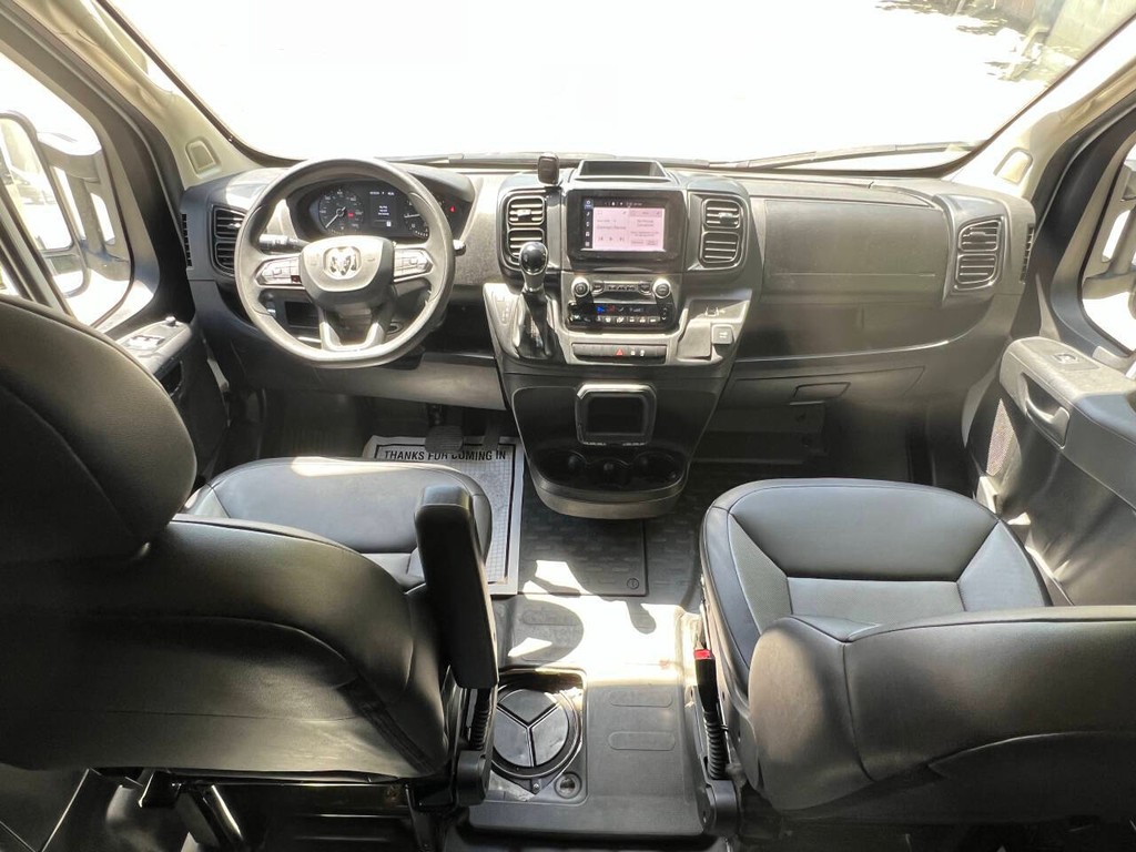 Ram ProMaster Cargo Van Vehicle Full-screen Gallery Image 14