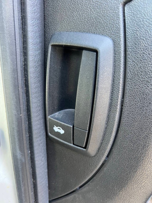 Ram ProMaster Cargo Van Vehicle Full-screen Gallery Image 24