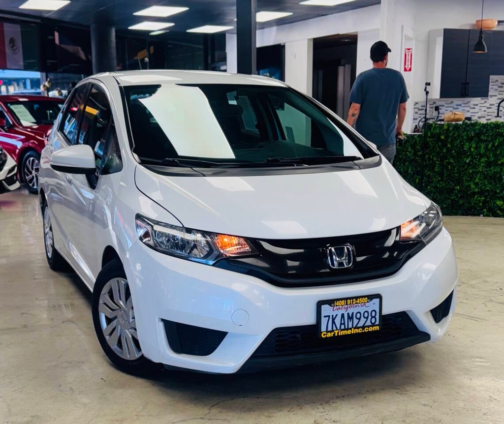 Honda Fit Vehicle Full-screen Gallery Image 02