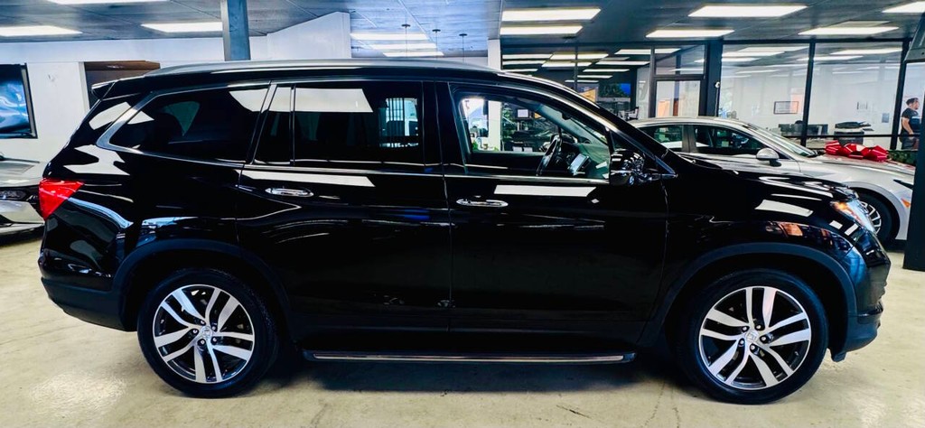 Honda Pilot Vehicle Full-screen Gallery Image 12