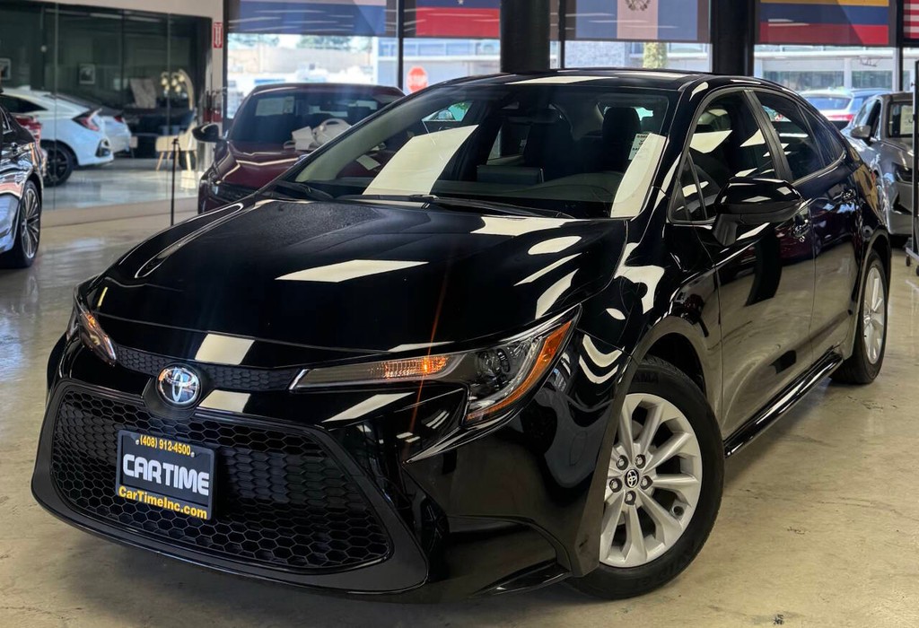 Toyota Corolla Vehicle Full-screen Gallery Image 02