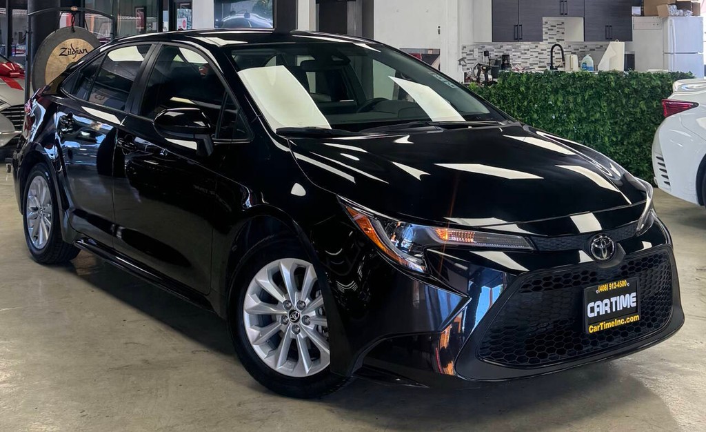 Toyota Corolla Vehicle Full-screen Gallery Image 04