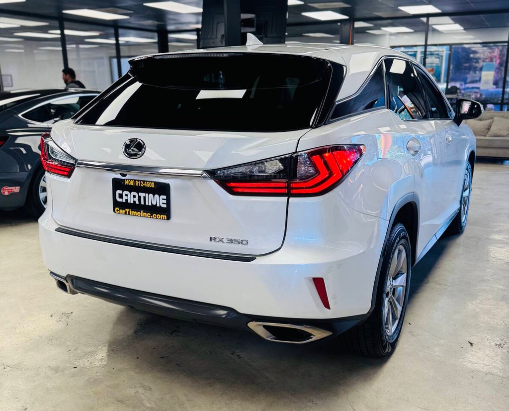 Lexus RX 350 Vehicle Full-screen Gallery Image 08